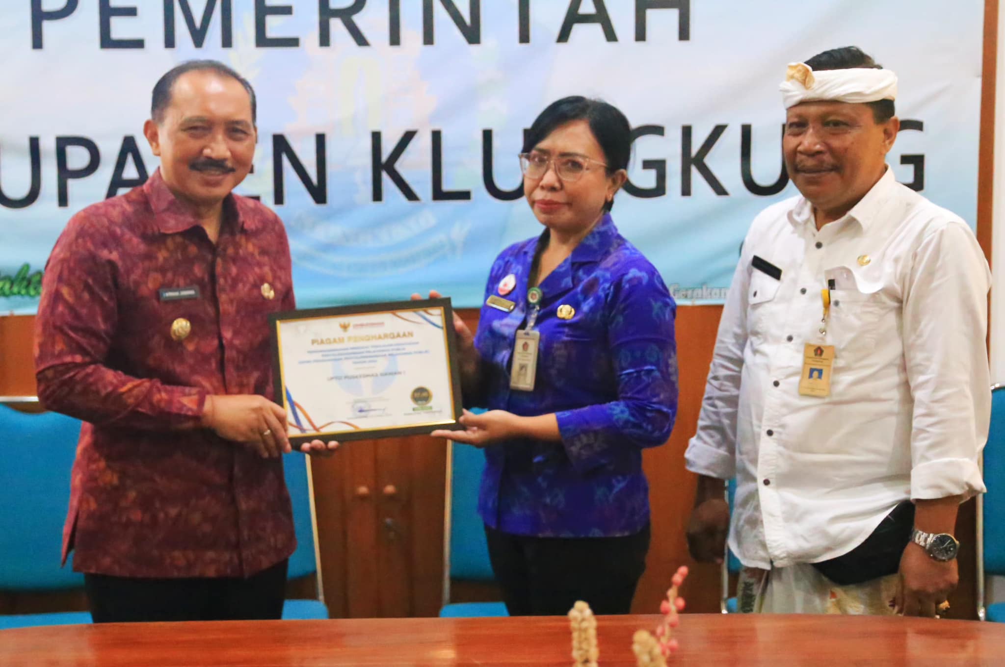 PENGANUGERAHAN PENILAIAN KEPATUHAN PENYELENGGARAAN PELAYANAN PUBLIK